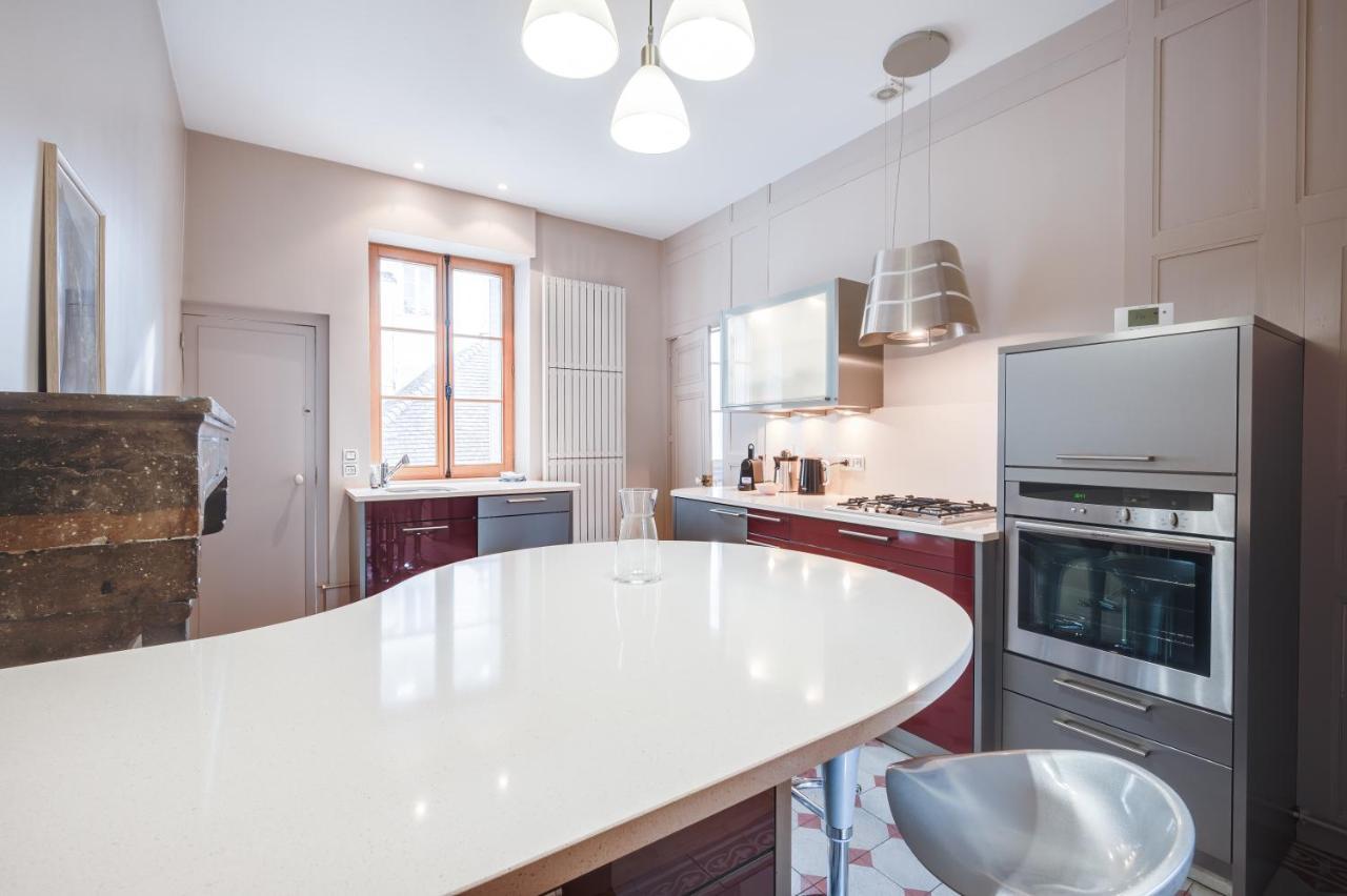 Grand Appartement 8 Personnes Terrasse Privative Hyper Centre Calme 롱르소니에 외부 사진